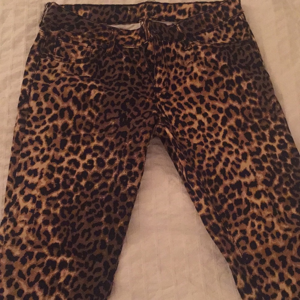 Forever 21 Leopard Jeans - size 25 - Picture 2 of 4